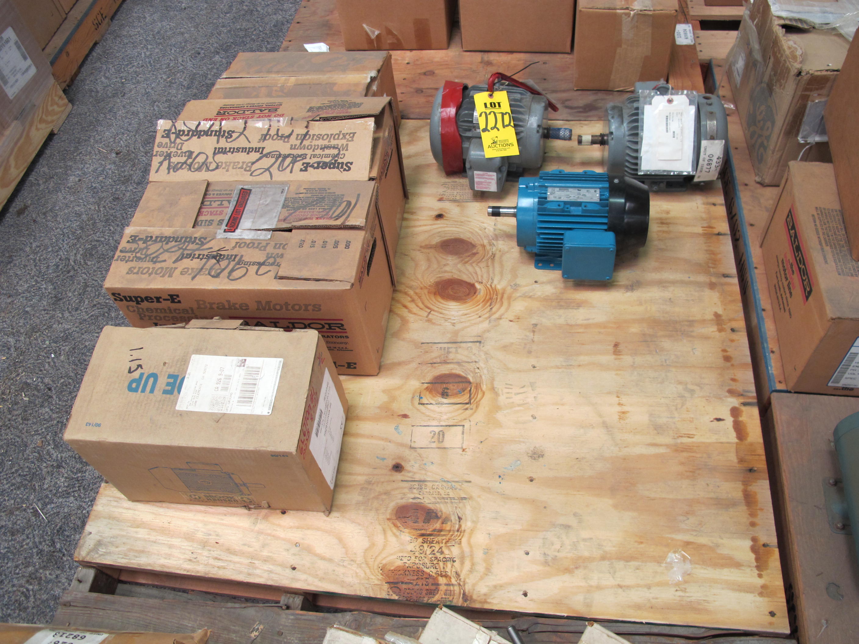 LOT (7) TO INCLUDE: (2) MOTOR, ELECTRIC TYPE, 1/2 HORSEPOWER, 460VAC, 3PH, 60HZ ELEC RATING, 1760 RPM, 143T FRAME, .7 AMPS, TEFC ENCLOSURE, CONTINUOUS DUTY, 1.15 SERVICE FACTOR, 7/8" DIAMETER SHAFT. MILL AND CHEMICAL SERVICE. PART # 1H9632, (2) MOTOR, ELECTRIC TYPE, 1/2 HORSEPOWER, 115VDC ELEC RATING, 56C FRAME, TEFC ENCLOSURE. SHUNT WOUND DO NOT SUBSTITUTE, PART # CD3450, (1) MOTOR, ELECTRIC TYPE, 208-230/460VAC ELEC RATING, 1.8A / INRUSH 9.0A AMPS. W/SPRING SET DISC BRAKES, MODEL # 1-055-501-00-BQF,TORQUE 1.5 FT-LB, BRAKE AMPS/HOLDING .20/.08, ORIG EQUIP S/N 34582B001, PART # 93C305661A20, (1) MOTOR, ELECTRIC TYPE, 1/2 HORSEPOWER, 460VAC ELEC RATING, 3460 RPM, U-DA143T FRAME, 0.75 AMPS, TEFC ENCLOSURE, CONTINUOUS DUTY, 1.15 SERVICE FACTOR. INSULATION CLASS F, NEMA DESIGN B, NEMA CODE K. PART # 5829103WA-99-J386356, (1) MOTOR, ELECTRIC TYPE, 1/2 HORSEPOWER, 460VAC ELEC RATING, 3460 RPM, U-DA143T FRAME, 0.75 AMPS, TEFC ENCLOSURE, CONTINUOUS DUTY, 1.15 SERVICE FACTOR. INSULATION CLASS F, NEMA DESIGN B, NEMA CODE K. PART # 5829103WA-99-J386356 (W-44) LOADING & HANDLING FEE $15-